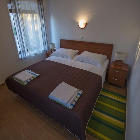 Apartments Punta 斯塔利格拉德-帕克利尼卡 外观 照片